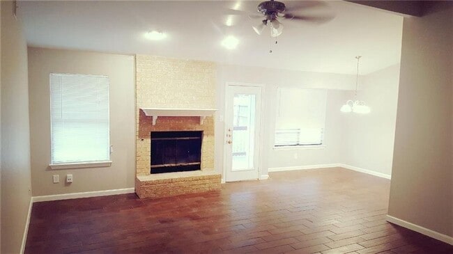 Building Photo - 411 Oakridge Pass, Cedar Park, TX 78613 - ...