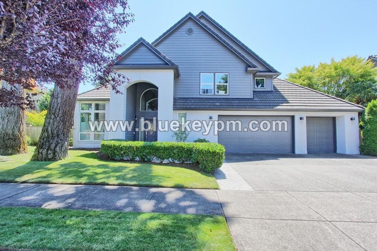 Primary Photo - 3 Bed, 2.5 Baths Luxury Home Located Near ...