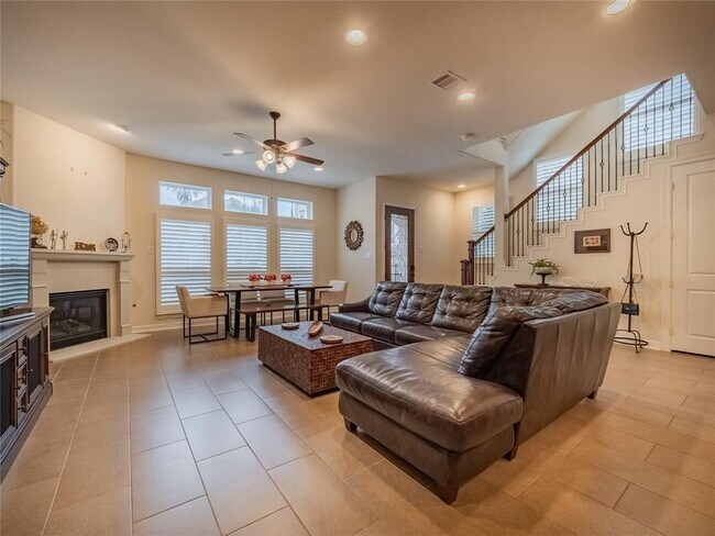 Foto del edificio - 3 Laurelwood Dr