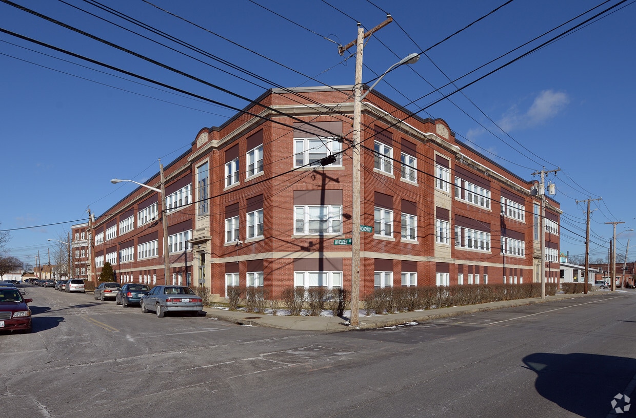 Primary Photo - Taunton Plaza