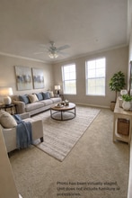 Building Photo - 911 N Orange Ave