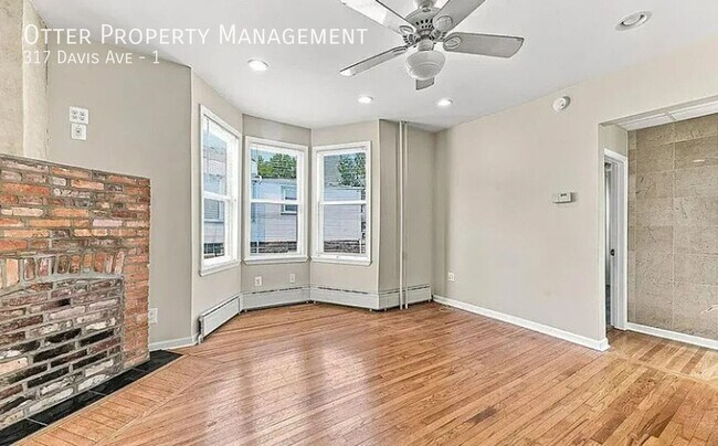 Foto del edificio - 317 Davis Ave