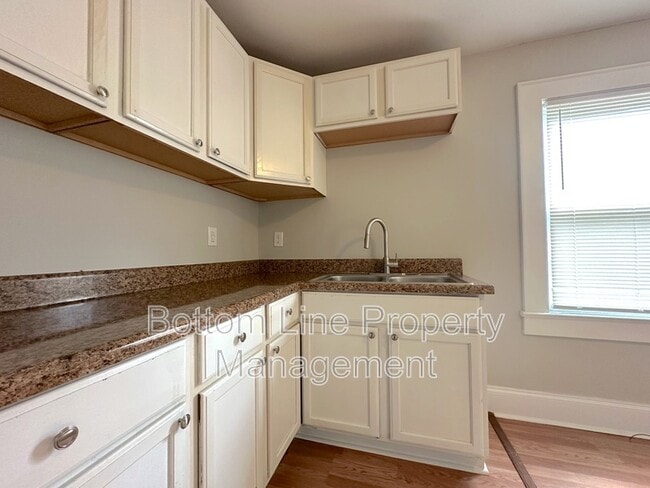 Photo - 369 Spring St SW Apartment