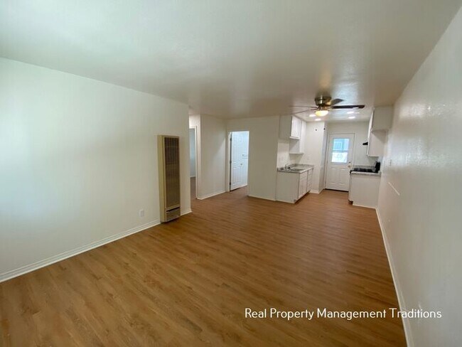 Foto del edificio - COMING SOON! ***PLEASE DO NOT DISTURB CURRENT OCCUPANTS***