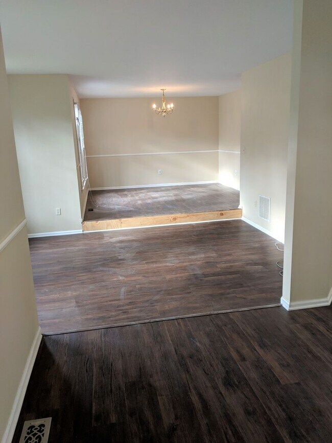 Foto del edificio - Spacious Single Family for Rent