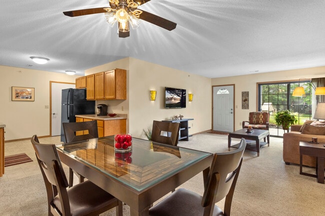 Building Photo - West Ridge Luxury Apartments