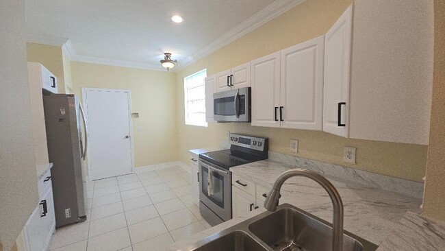 Foto del edificio - 10351 NW 7th St