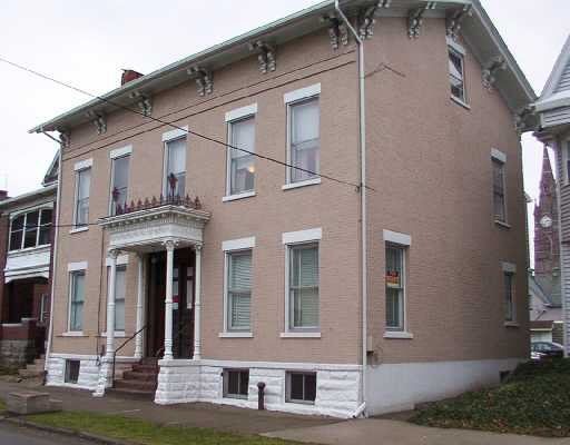 Primary Photo - 225 W 8th St