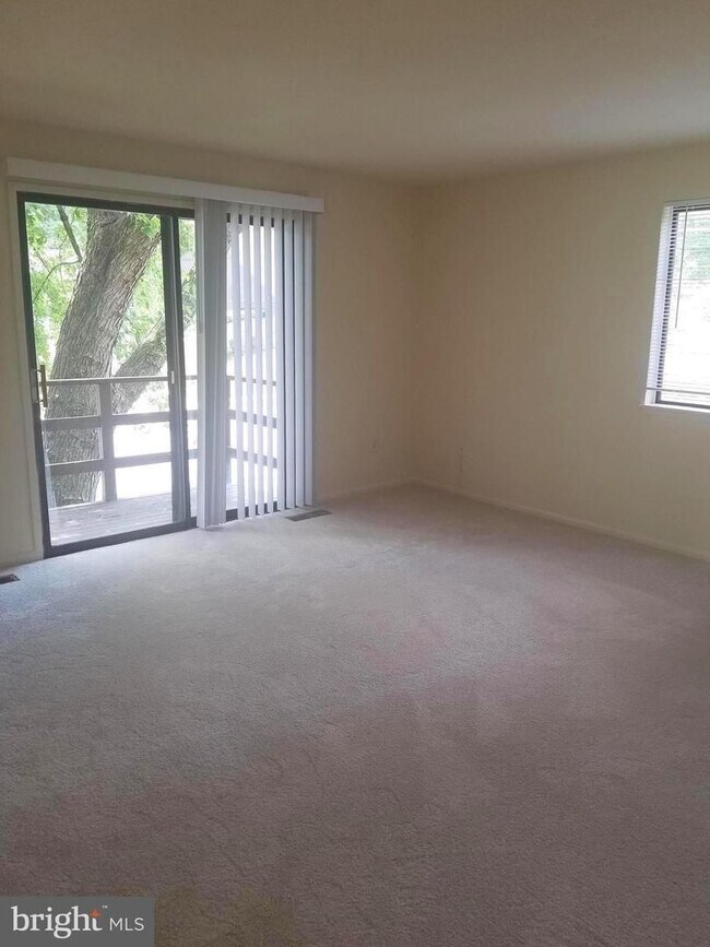 Foto del edificio - Beautiful 3BR 2.5BA Single Family Home in North Arlington