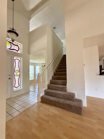 Building Photo - 646 Autumn Oaks Dr