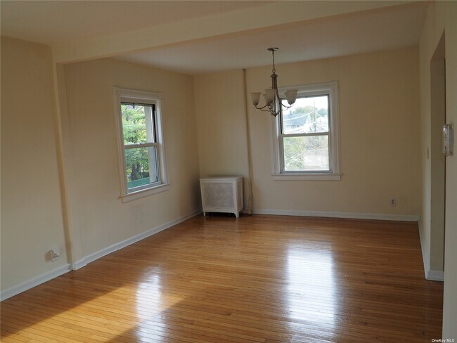Building Photo - 364 Mulry Ln
