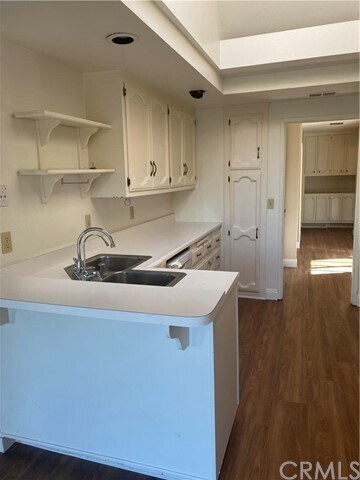 Building Photo - 815 Glenwood Terrace