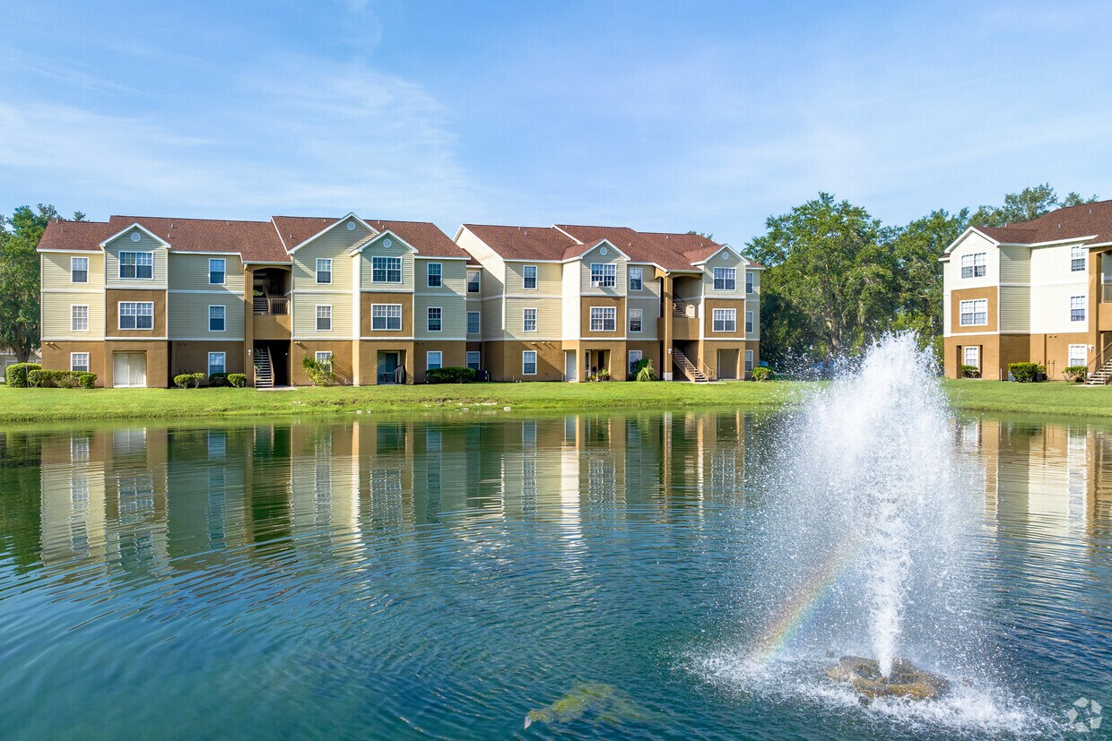 Tall Timbers Rentals in Plant City at 1001 Fairwinds Cir Plant City, FL