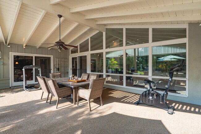 Foto del edificio - 1342 Skyline Dr