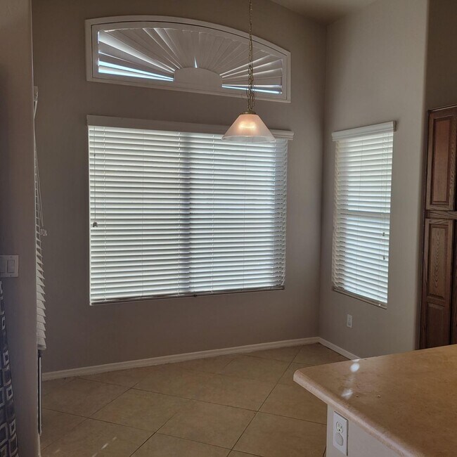 Foto del edificio - Four bedroom in Ashton Ranch