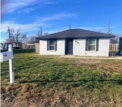 Building Photo - 2930 Wheatley St