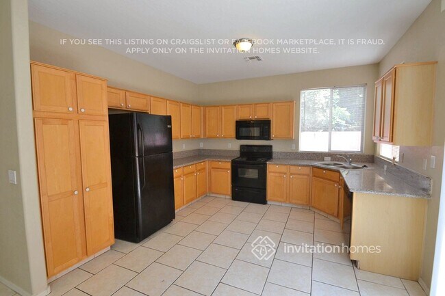 Building Photo - 11379 W Pima St