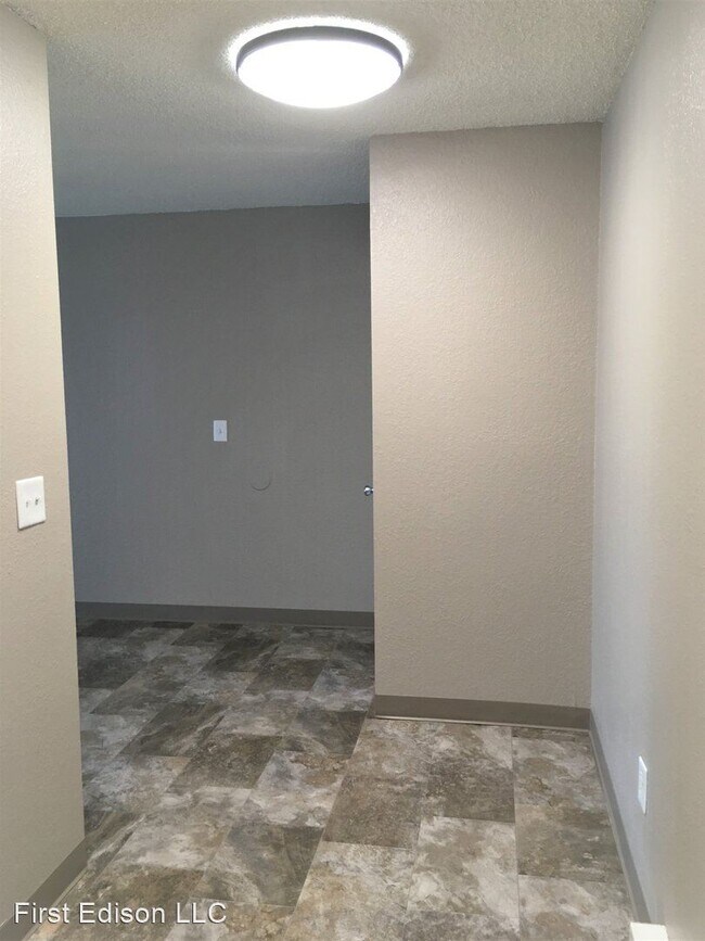 Foto del edificio - 530 N Edison St