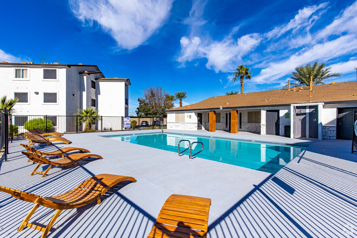 Tides at Cheyenne Apartments in Las Vegas, NV