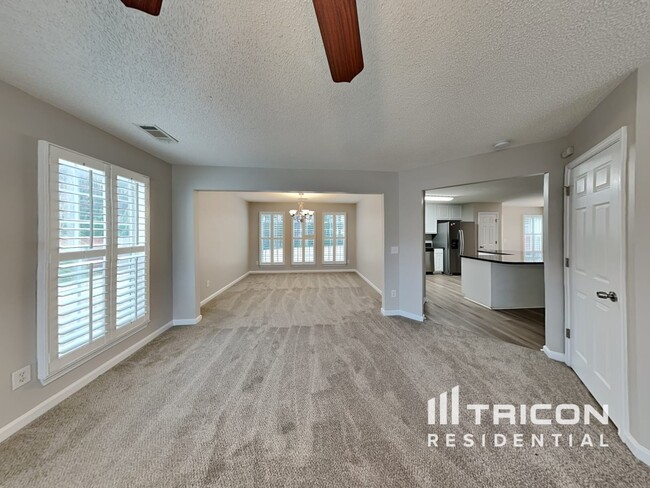 Foto del edificio - 230 Ridge Pointe Dr