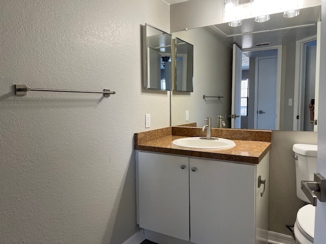 Bathroom - 345 Lakepointe Dr