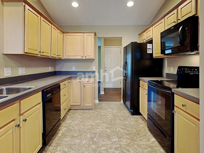 Building Photo - 1207 Hampton Park Dr