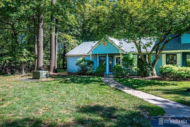 Foto del edificio - 1801 Timber Oaks Rd