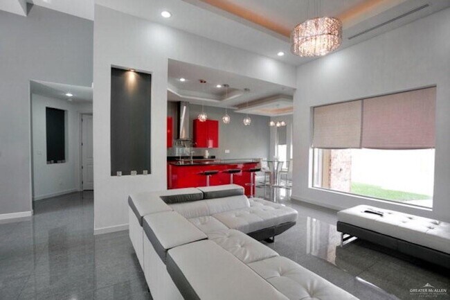 Building Photo - 1404 Mountain Rd