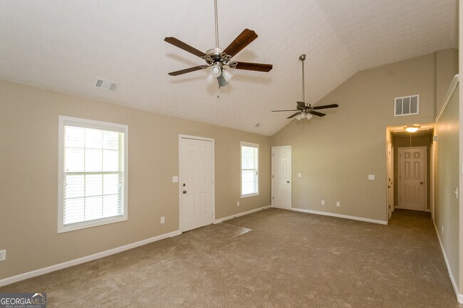Building Photo - 120 Whitehead Dr