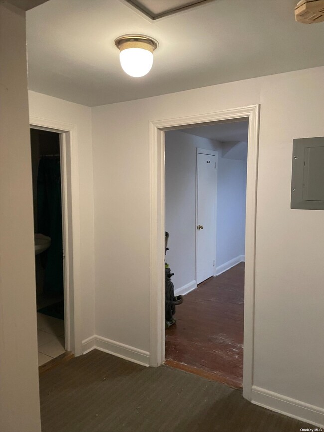 5 Pearl St, Glen Cove, NY 11542 - Room for Rent in Glen Cove, NY ...