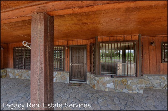 Foto del edificio - 3 br, 3 bath House - 6525 Upper Valley