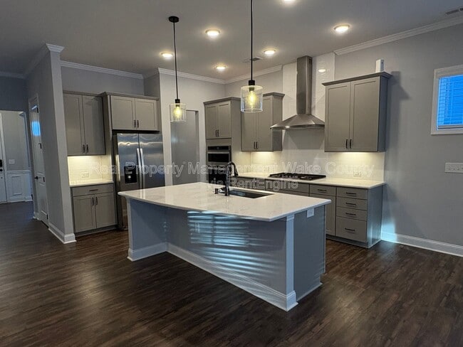 Building Photo - 1664 Highpoint St