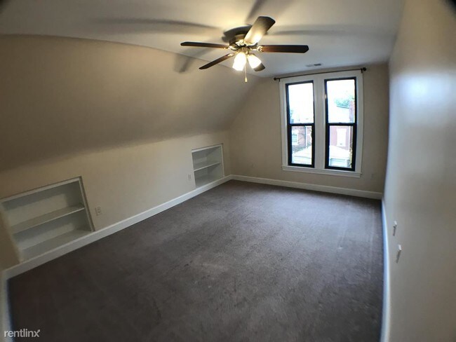 Building Photo - 5960 Alder St