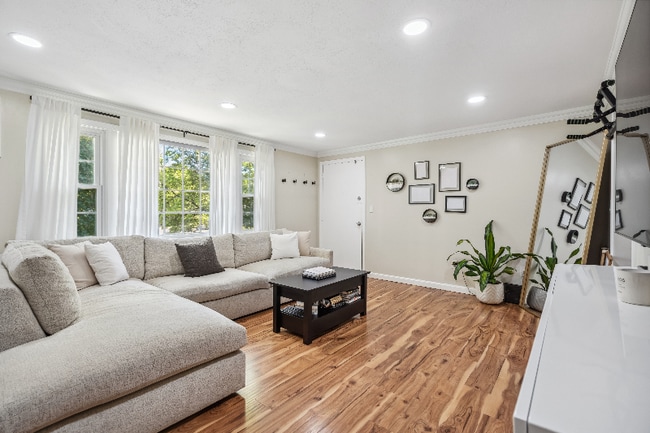 Building Photo - 13 Myles Standish Dr