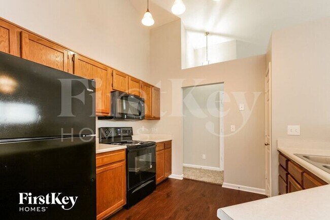 Building Photo - 6429 Blakeview Dr