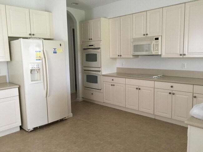Foto del edificio - 2237 Newport Isles Blvd