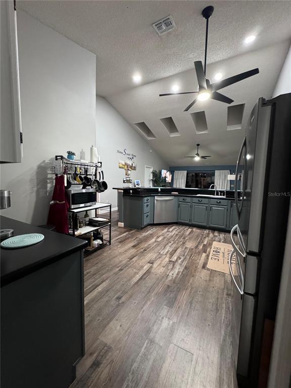 Foto del edificio - 8605 Otter Creek Ct