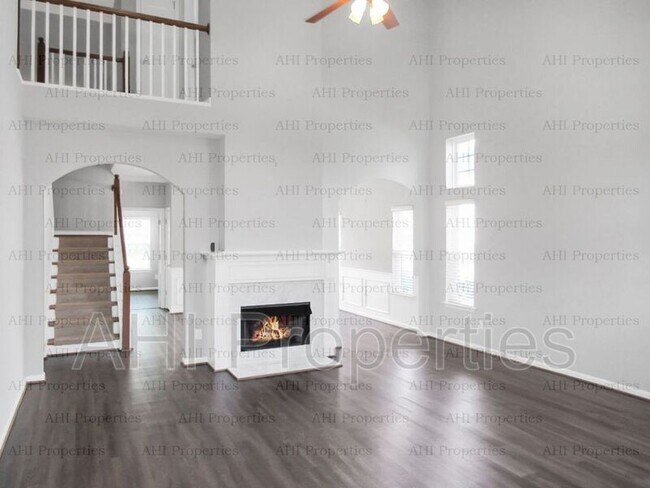 Building Photo - 178 Lenox Dr