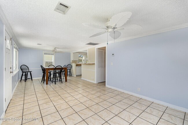 Building Photo - 475 S Banana River Dr