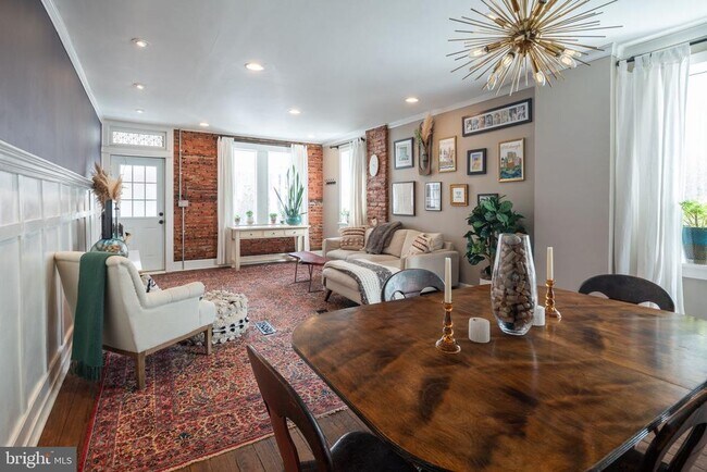 Building Photo - 229 Benezet St