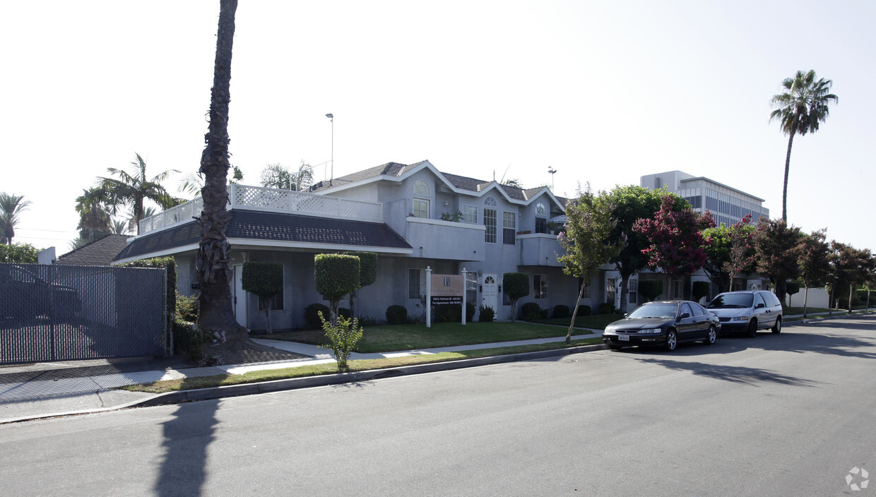 Building Photo - Fairhaven Heights Apartments