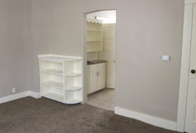 Foto del edificio - 801 Grace Ave