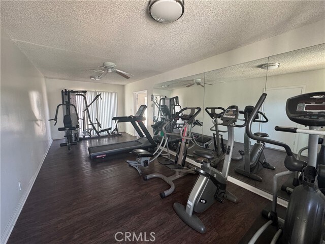 Foto del edificio - 4160 W 182nd St
