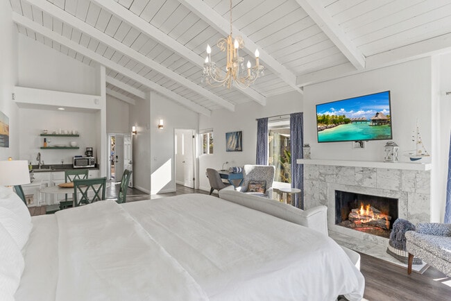 Building Photo - 1317 S Pacific St