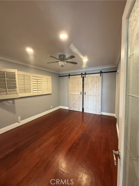 Foto del edificio - 9031 Phyllis Ave