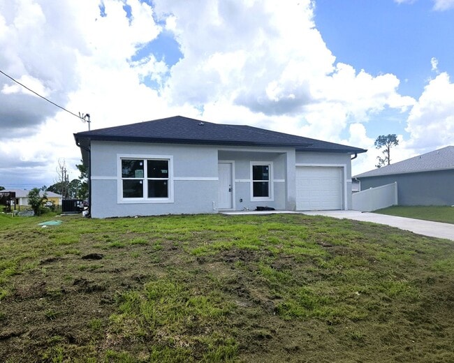 BRAND NEW 2/2/1-SW LEHIGH ACRES - BRAND NEW 2/2/1-SW LEHIGH ACRES House