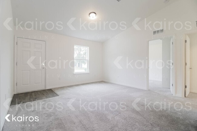 Building Photo - 2852 SW 161St Loop