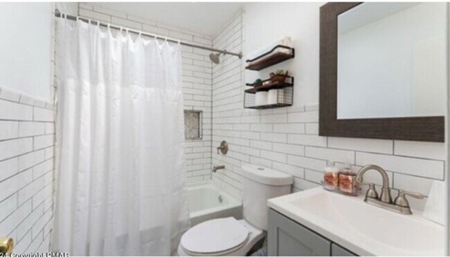 Foto del edificio - More For your Money !!!