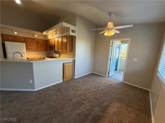 Building Photo - 396 Manti Pl