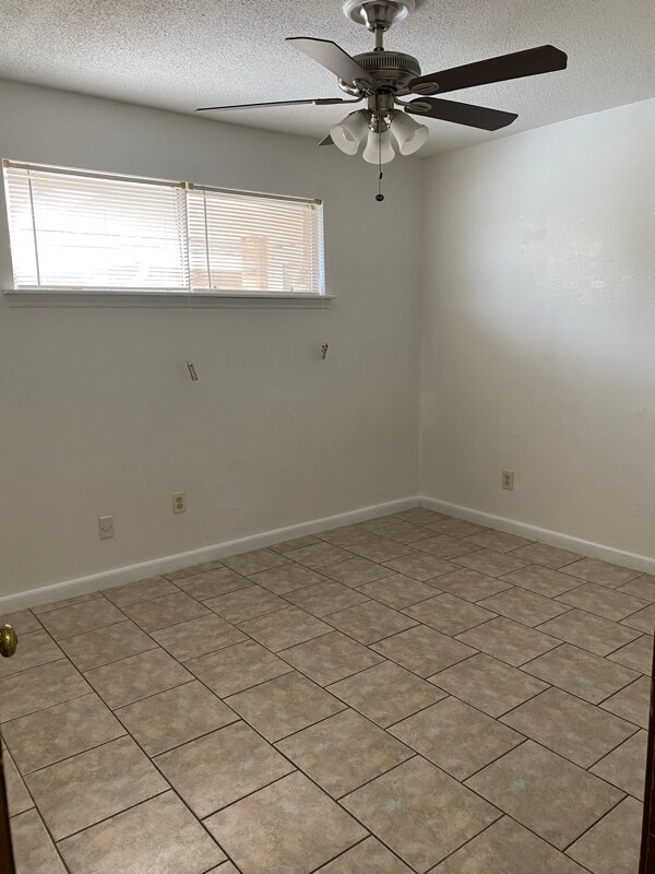 Foto del edificio - 2627 Tupelo St